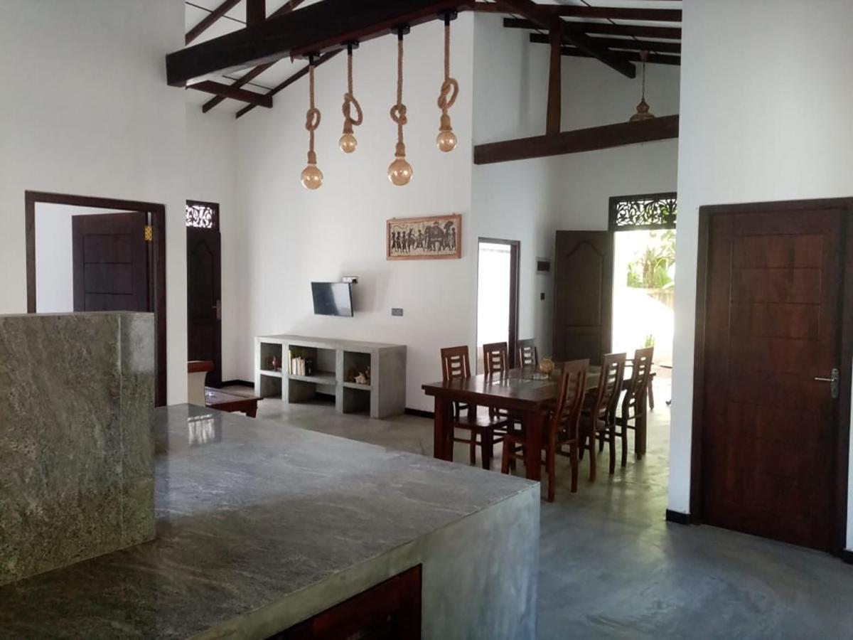 Villa Conch By Om Hikkaduwa Kültér fotó